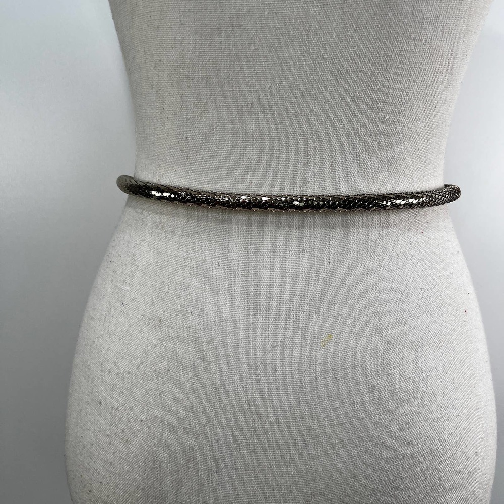 Whiting & Davis Gold Mesh Snake-Head Belt - Picture 9 of 10